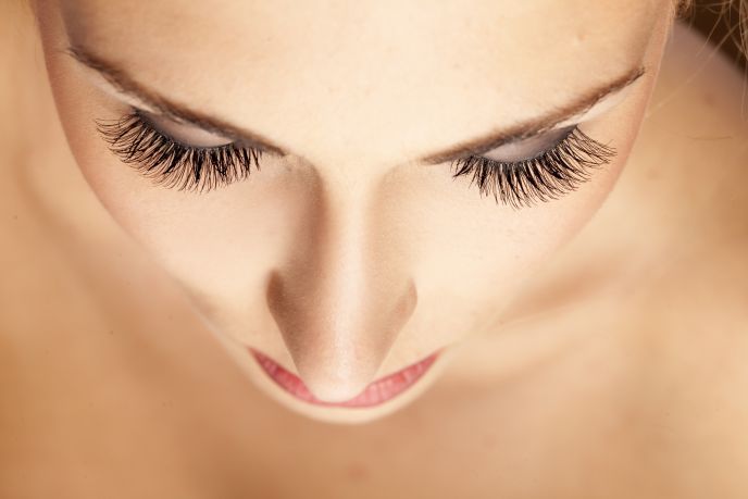 Bimatoprost eyelash eye drops and its benefits
