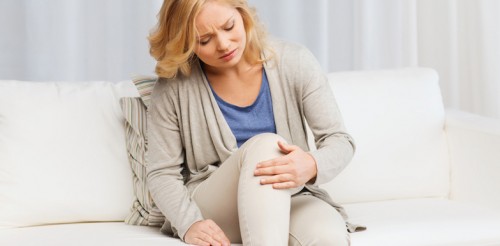 Women with arthritis pain in the knee
