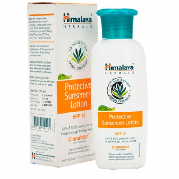 Bottle and a box pack of Himalaya - Protective Sunscreen 100 ml Lotion SPF 15